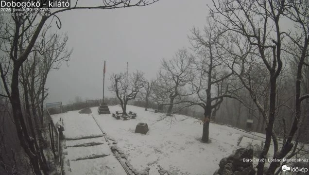 Dobogókő - kilátó (dobogoko_menedekhaz2) gyorsított felvétele