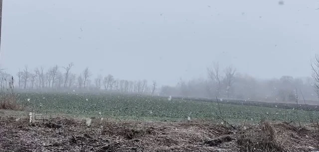 Holle Anyó megrázta a dunyháját Tiszalökön