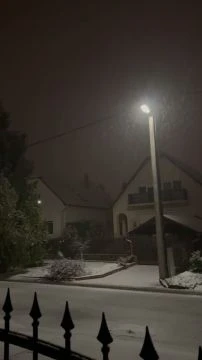 A6F5E387-0AC6-4806-834E-01C518E1F284.mp4