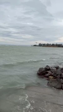 52B007E7-ADE6-4318-B078-5B1FE8105078.mp4