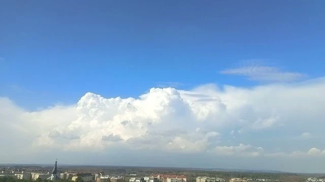 Fejlődő zivatar a Kőszegi-hegység fölött