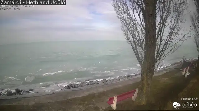 Így töredezett szét a jég Zamárdinál