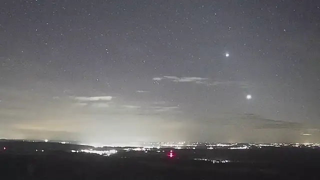 Jupiter-Vénusz-Hold