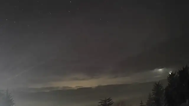 Jupiter-Hold-Vénusz