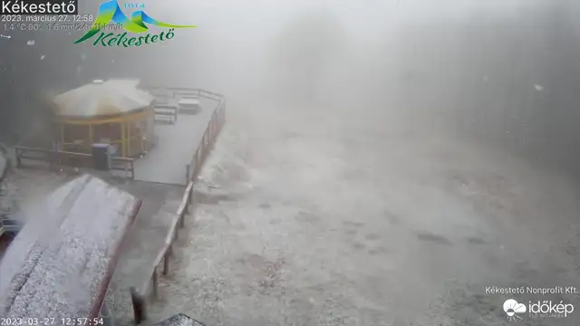 Márciusi hó Kékestetőn