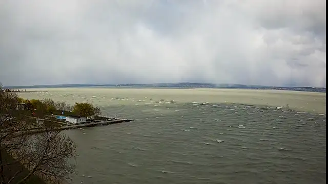 Hózáporok a Balatonnál