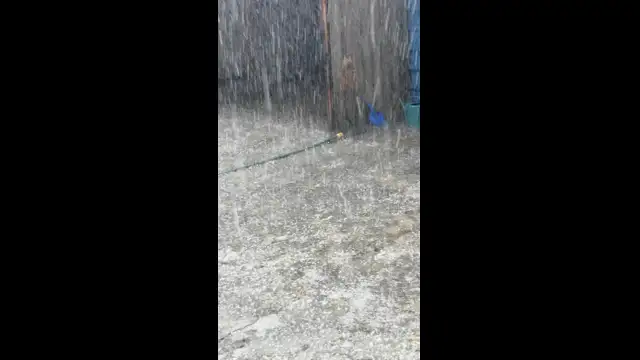 Felhőszakadás és jégeső Nagyrédén 1. (Kovács Krisztina videója)