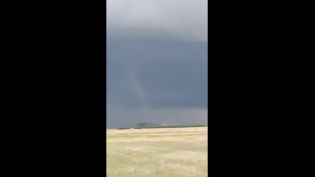 Tornádót videóztak Balmazújváros mellett