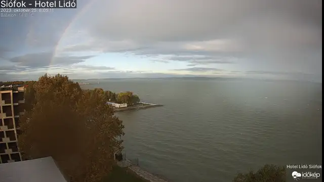 Fél órát tündökölt a szivárvány a Balaton felett