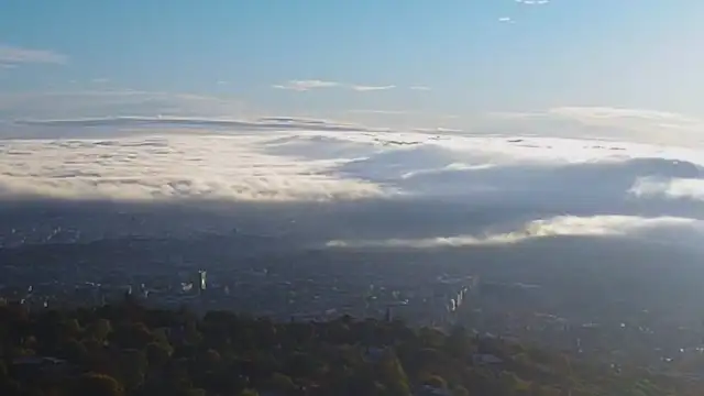 Ködlepel takarta be a fővárost