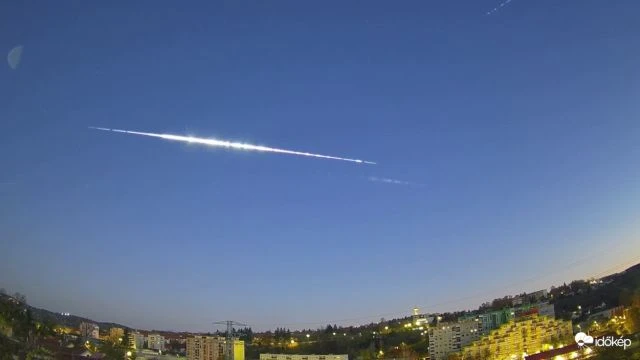 Tűzgömb a Dunántúl felett nem sokkal napkelte előtt