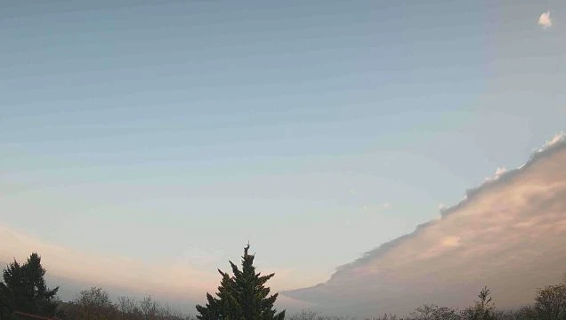 Mintha elvágták volna...